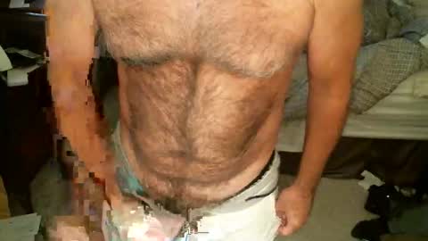 Snapshot of hairypecsguy chatting on 02.08.26 Hairy pecs online show from 02.08.26