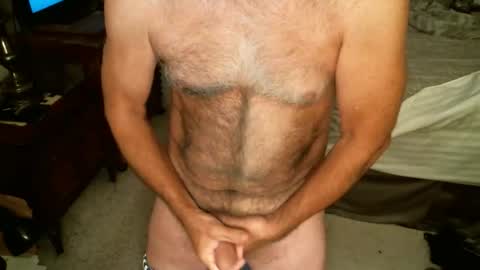 Snapshot of hairypecsguy chatting on 04.05.26 Hairy pecs online show from 04.05.26