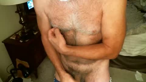 Hairy pecs online show from 04.10.26