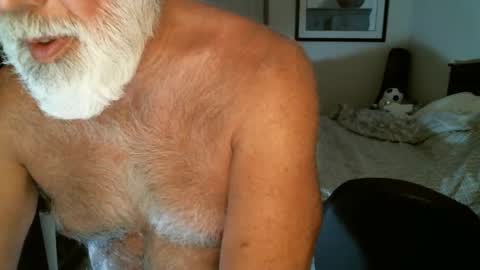 Hairy pecs online show from 05.13.26