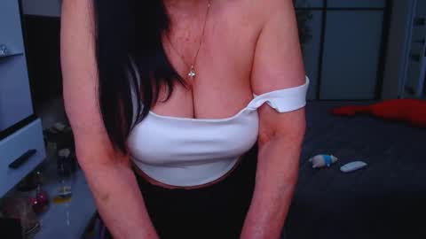 Monika online show from 01.16.26