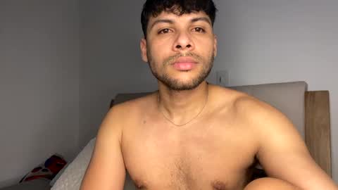 Independent       model  online show from 03.07.25