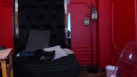 Halley Lorens online show from 01.15.26