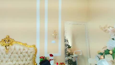 Hallie Stone online show from 01.06.26