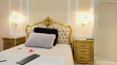 Hallie Stone online show from 03.30.26