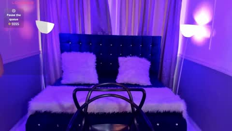 Halls Red online show from 01.30.25