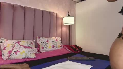  Hally Bans  online show from 04.11.26