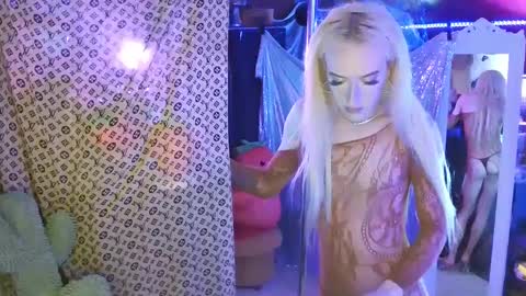 halovalentine online show from 03.11.25