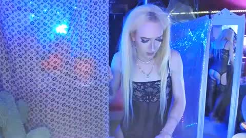 halovalentine online show from 03.12.25