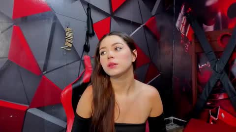 Snapshot of hana_and_zeta chatting on 10.24.25 Hana and Zeta online show from 10.24.25