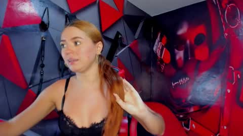 Hana and Zeta online show from 12.19.25