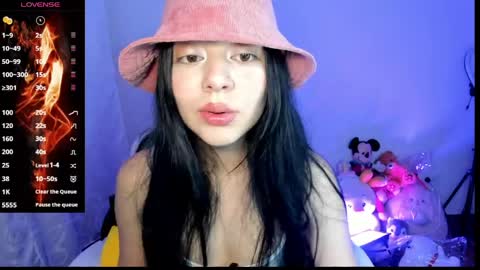 Snapshot of hana_garcia chatting on 04.22.26 Hana Garcia online show from 04.22.26