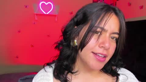 Snapshot of hanah_bakeer chatting on 05.11.26 Hanah Montana Independent model online show from 05.11.26