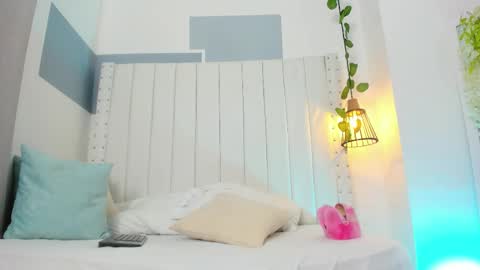 hanah_gray online show from 10.02.25