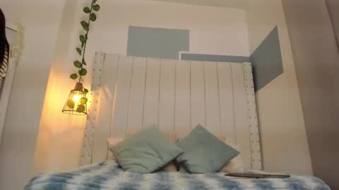 Snapshot of hanah_gray chatting on 02.17.26 hanah_gray online show from 02.17.26