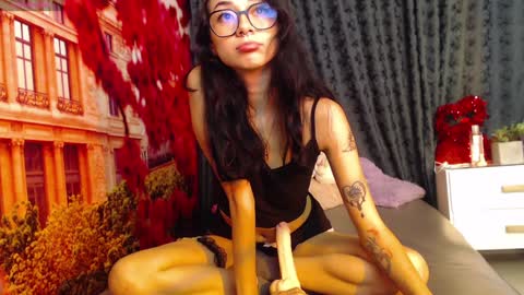 Snapshot of hanaku_8 chatting on 01.27.25 Hanaku online show from 01.27.25