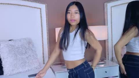 Snapshot of hanaluna chatting on 03.25.26 Hanna online show from 03.25.26