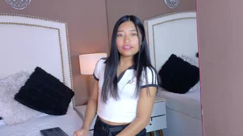 Snapshot of hanaluna chatting on 04.09.26 Hanna online show from 04.09.26