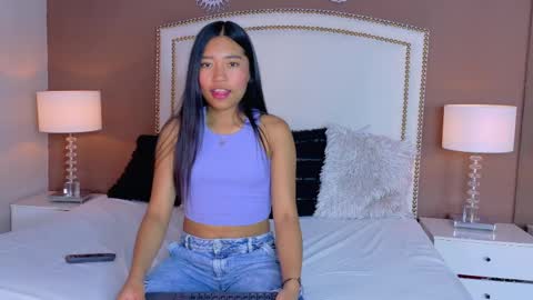 Snapshot of hanaluna chatting on 04.15.26 Hanna online show from 04.15.26