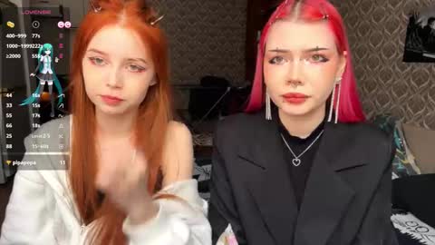 Snapshot of hananocha chatting on 02.13.26 Tori and Asuna online show from 02.13.26