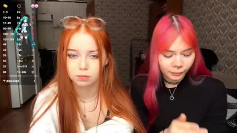 Snapshot of hananocha chatting on 02.20.26 Tori and Asuna online show from 02.20.26