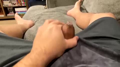 handhugger online show from 12.12.24