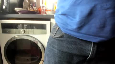 Snapshot of handncocknocum chatting on 02.10.25 handncocknocum online show from 02.10.25