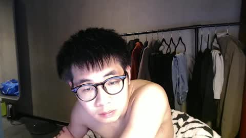 handsome_mannn online show from 02.16.25