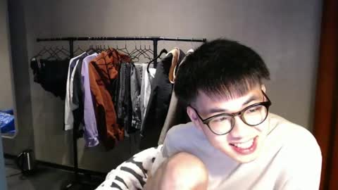 handsome_mannn online show from 03.03.25