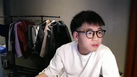 handsome_mannn online show from 03.03.25