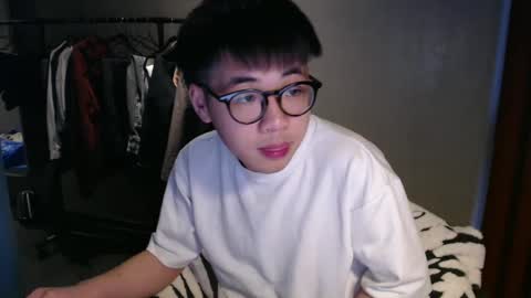 handsome_mannn online show from 03.04.25