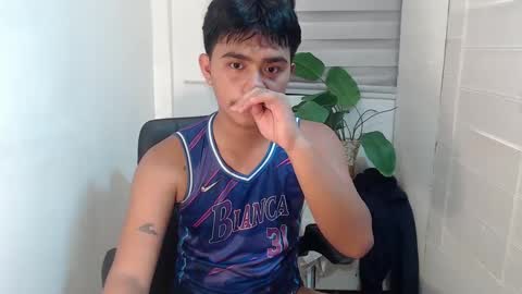 Snapshot of handsome_vanana chatting on 02.24.25 handsome_vanana online show from 02.24.25