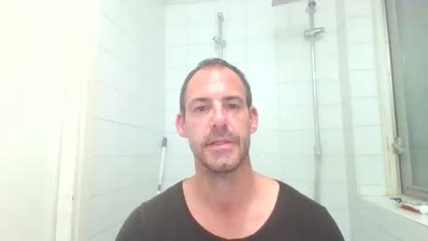 handsomeguy4ever online show from 09.25.25