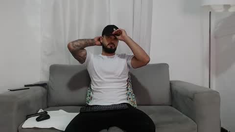 Handsomen online show from 02.24.26