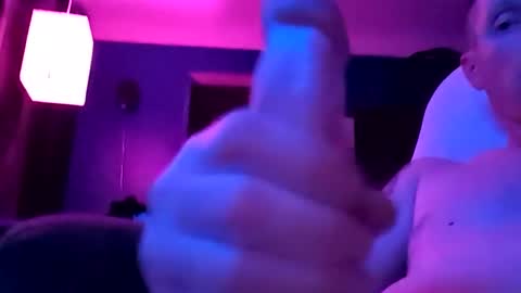 handsomerob42 online show from 10.04.25