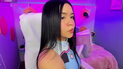 Snapshot of hanna__becker chatting on 01.24.25 hanna online show from 01.24.25