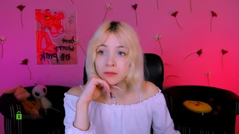 Snapshot of hanna__moon1 chatting on 05.31.26 Hanna online show from 05.31.26