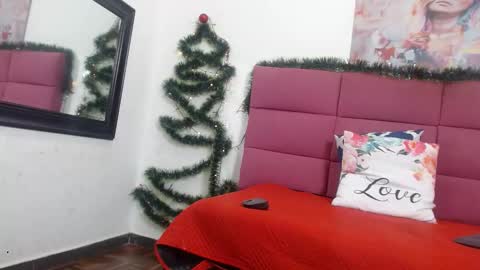 Hanna Palmer online show from 01.04.25