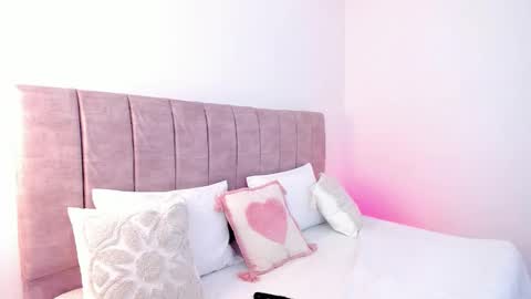 hanna_bunny15 online show from 11.20.25