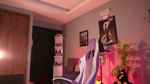 HANNA  online show from 10.12.25