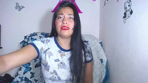 Snapshot of hanna_girl21 chatting on 02.21.25 HANNA online show from 02.21.25