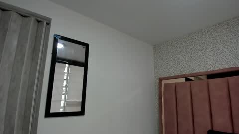 Snapshot of hanna_lee__ chatting on 10.11.25 H A N N A online show from 10.11.25