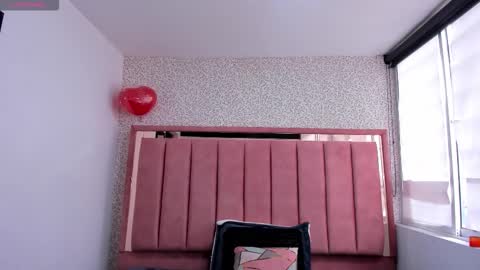 Snapshot of hanna_lee__ chatting on 10.21.25 H A N N A online show from 10.21.25