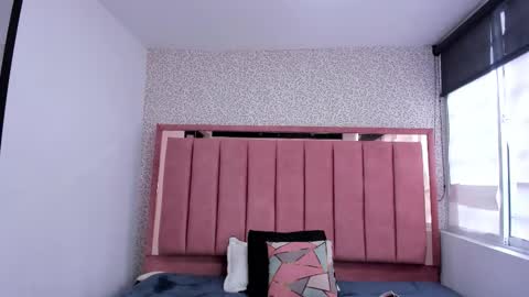 Snapshot of hanna_lee__ chatting on 10.30.25 H A N N A online show from 10.30.25