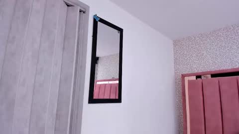 Snapshot of hanna_lee__ chatting on 11.13.25 H A N N A online show from 11.13.25