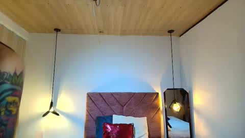 Snapshot of hanna_lee__ chatting on 02.10.26 H A N N A online show from 02.10.26