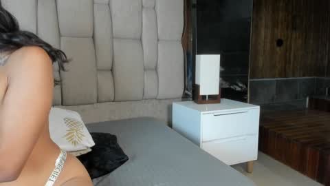 Hanna lens online show from 01.27.25