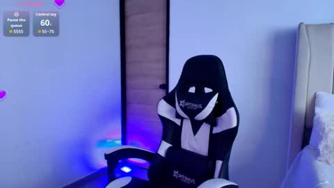 Snapshot of hanna_sofi4 chatting on 11.27.25 Hanna Capicorn online show from 11.27.25