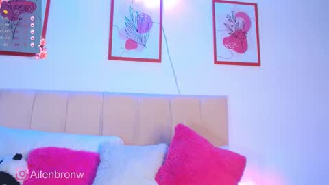 Snapshot of hannabronw chatting on 01.25.25 Eliana online show from 01.25.25