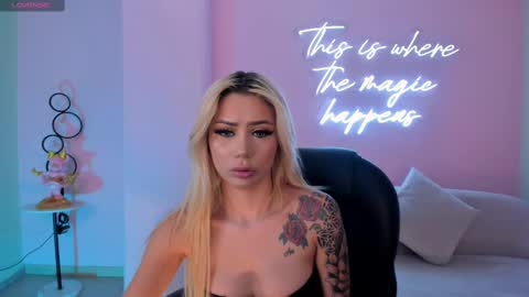  Hanna Connor  online show from 02.12.25